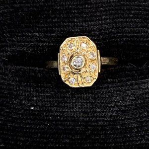 Antique 14K Yellow Gold Diamond Ring